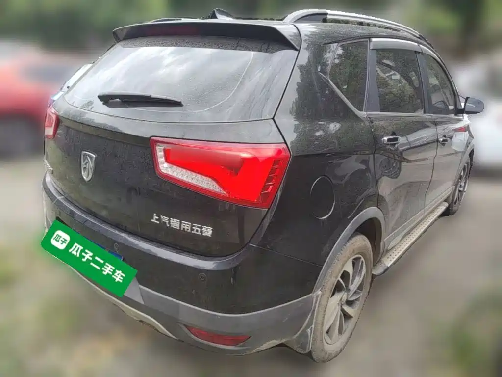 Baojun 560 2015 2015 1.8L Manual Luxury