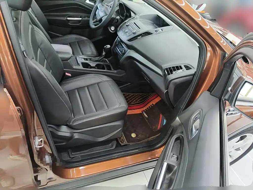 Photo 13 - Ford Kuga