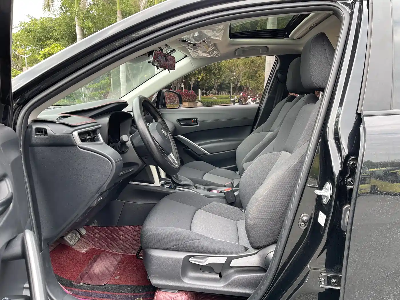 Toyota Frontlander 2024 2.0L CVT Luxury Edition фото 4