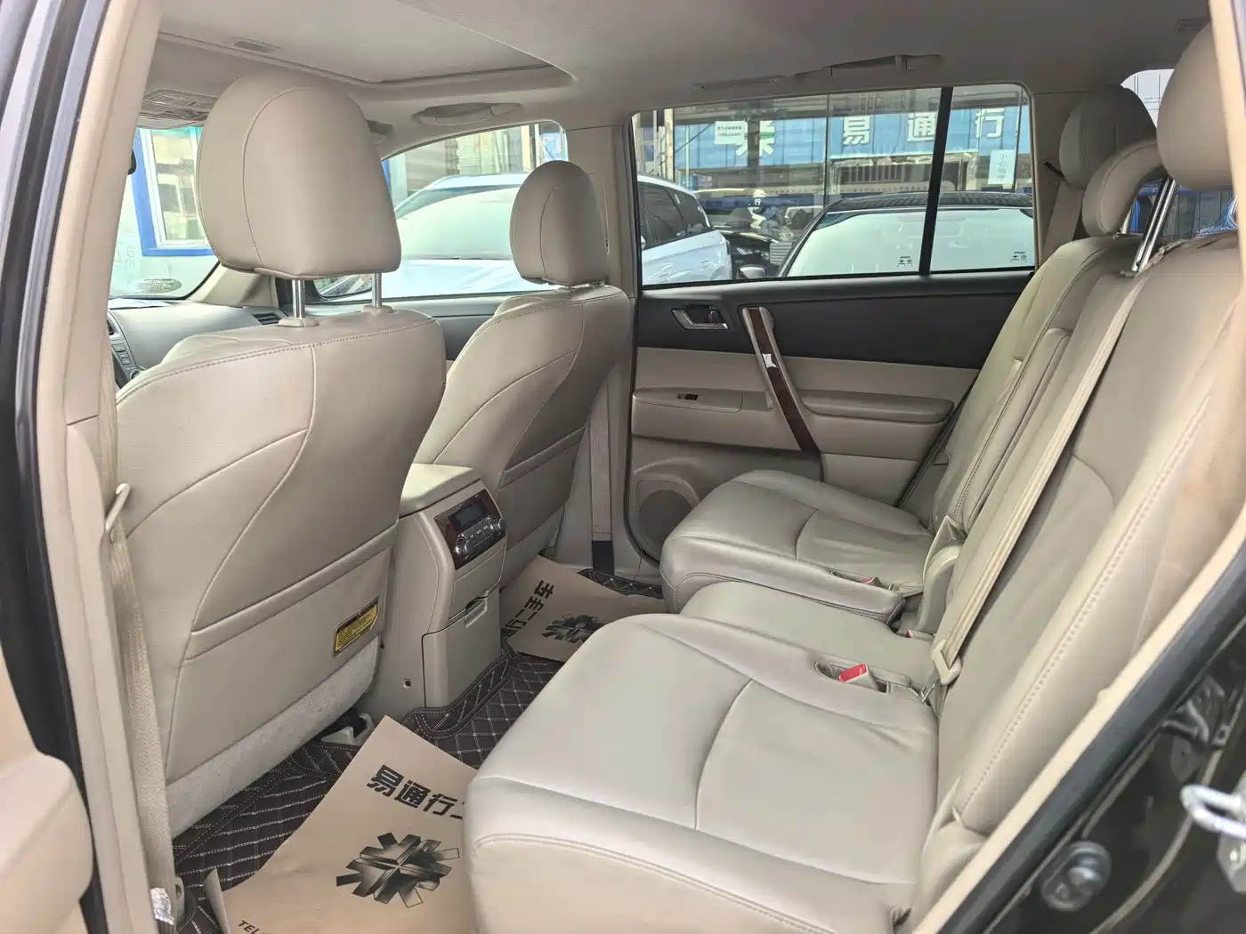 Toyota Highlander 2012 3.5L 4WD 7-Seater Ultimate Edition фото 6