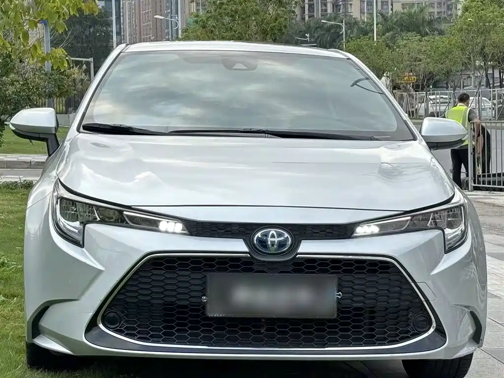 Toyota Levin 2022 Dual Engine 1.8H E-CVT Luxury Edition фото 24
