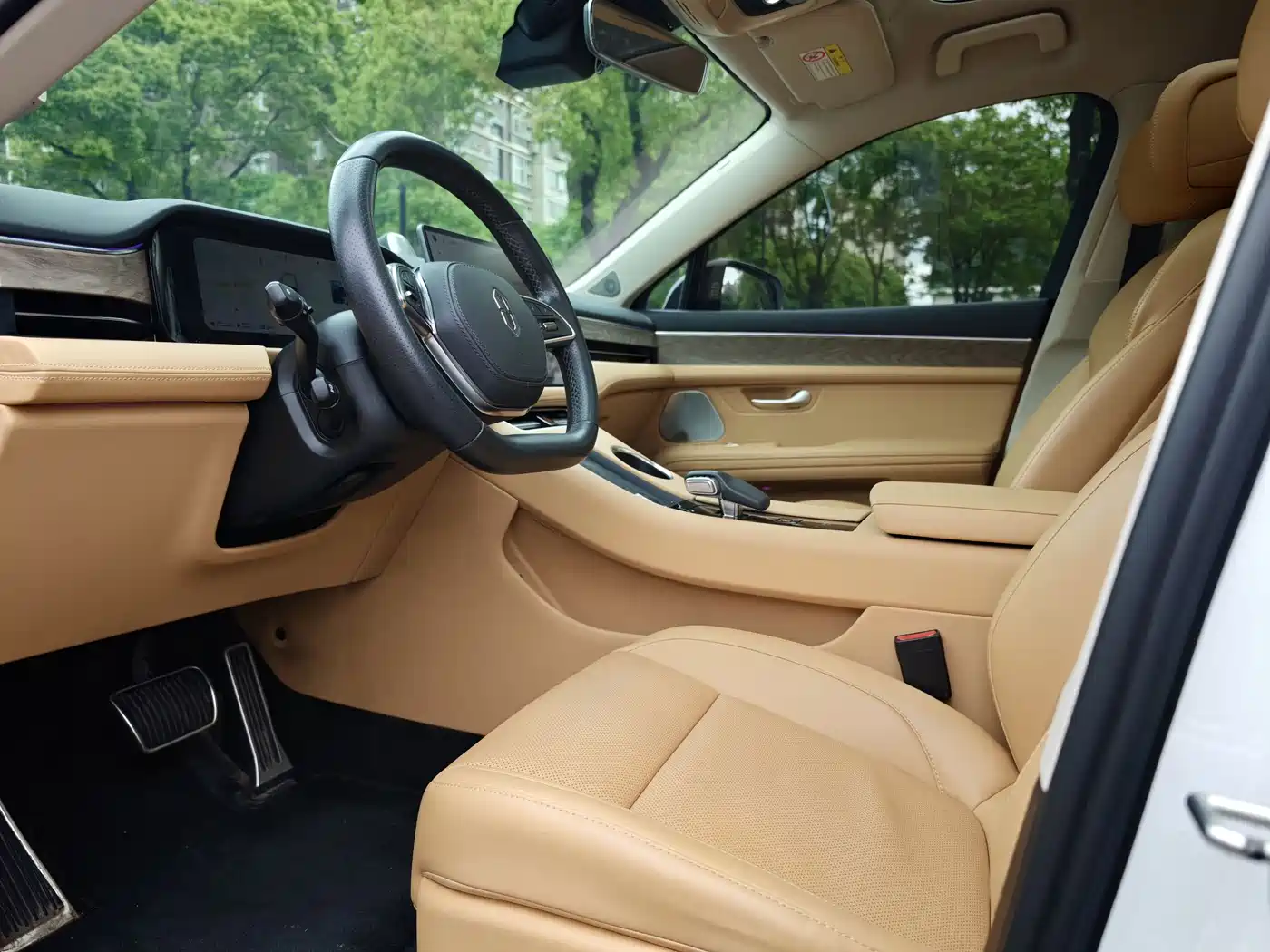 AITO Wenjie AITO M5 2022 Extended Range AWD Ultimate Edition фото 6
