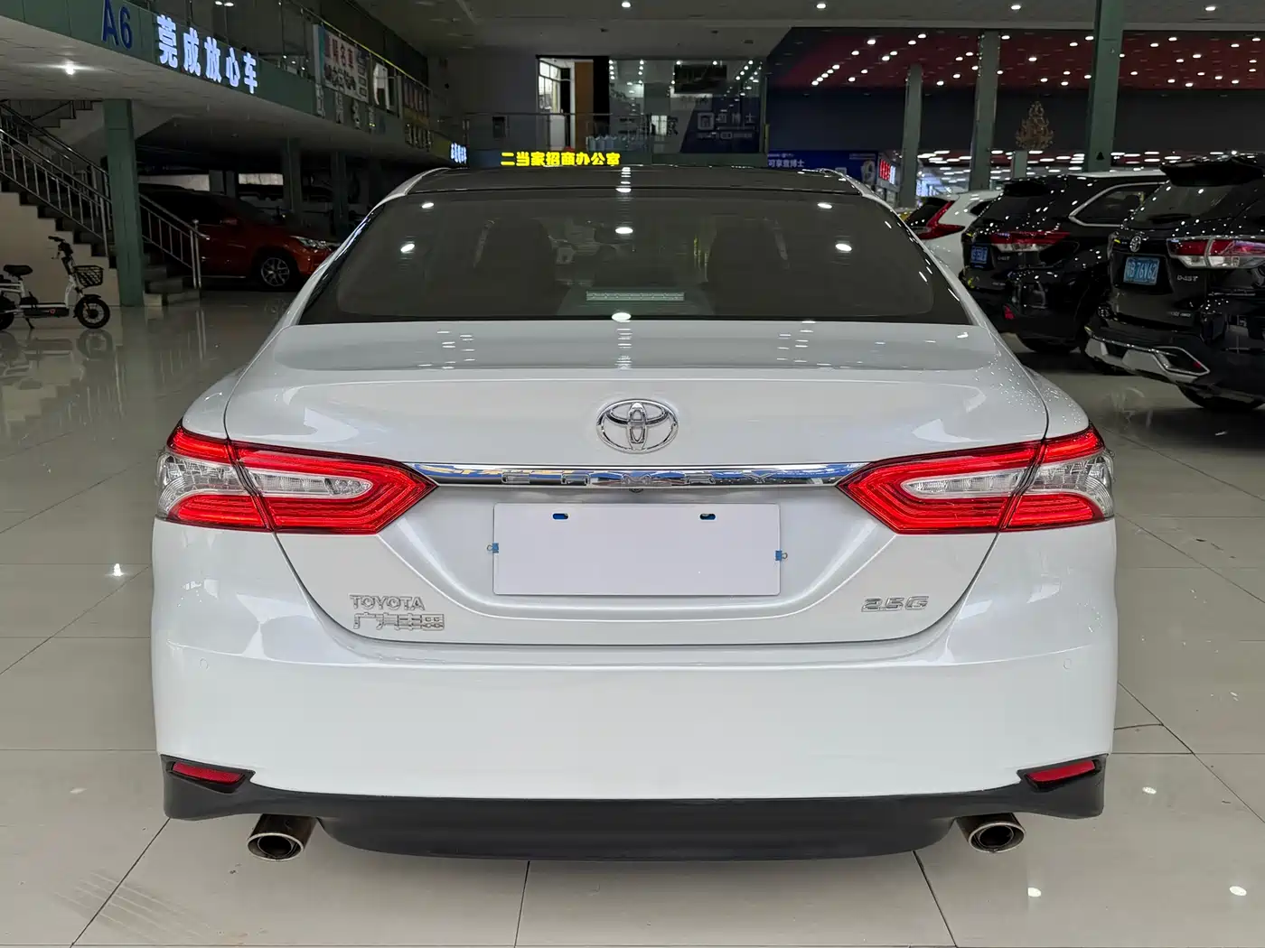 Toyota Camry 2019 2.5G Luxury Edition China VI фото 13