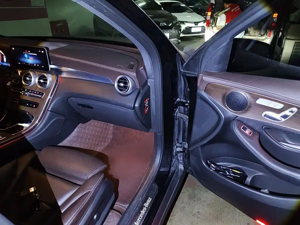 Mercedes-Benz GLC 2021 GLC 260 L 4MATIC Luxury фото 20