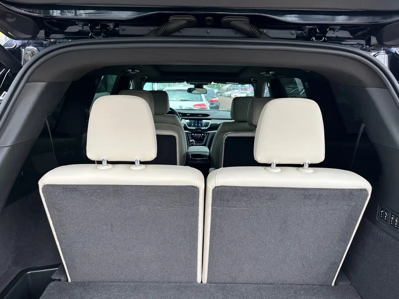 Cadillac XT6 2020 Facelift 28T 6-Seater 4WD Leading Sport Edition фото 35