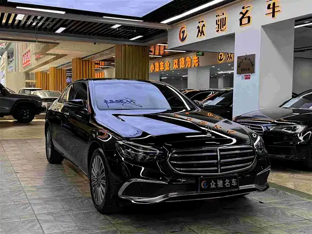 MERCEDES-BENZ E CLASS