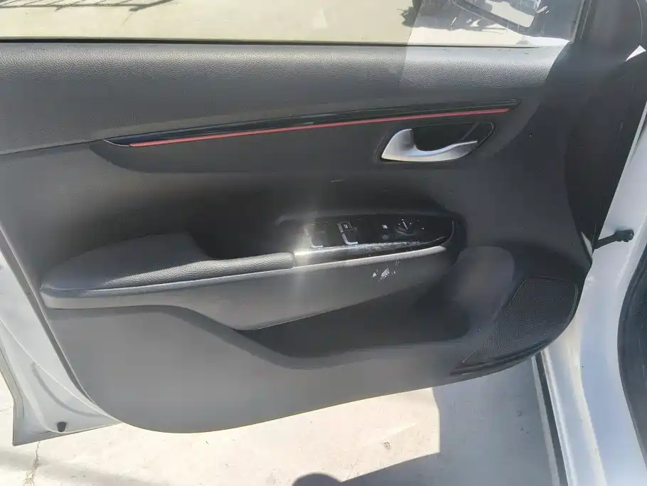 Kia KX CROSS 2019 2017 1.4L AT GLS