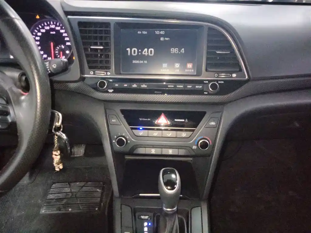 Hyundai Elantra 2016 1.4T DCT Dynamic·Vitality фото 9