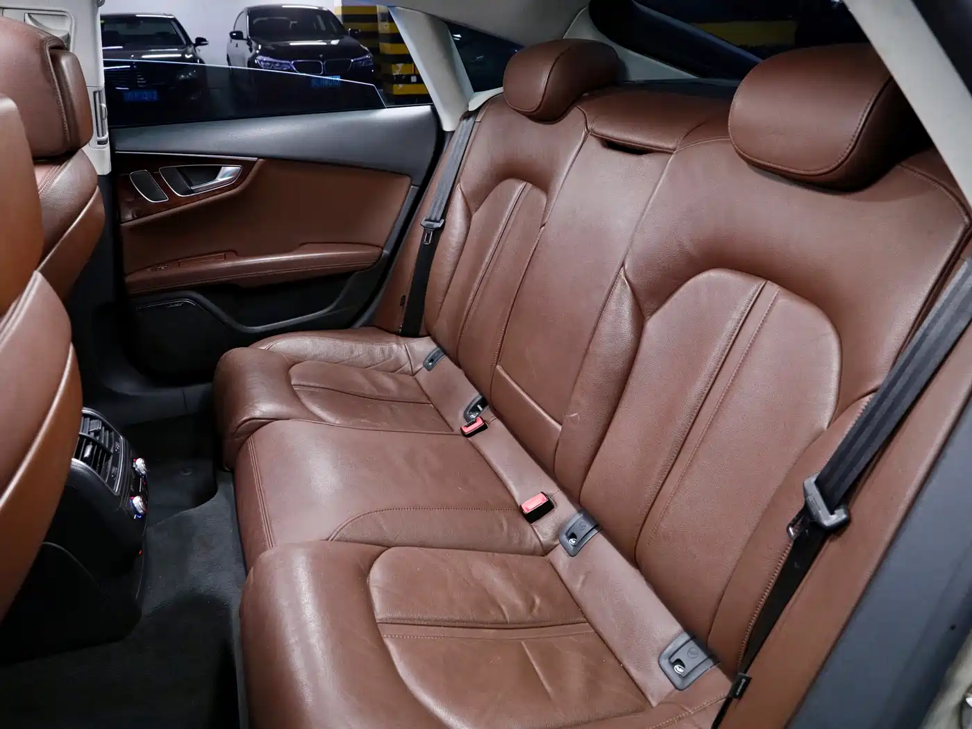 Audi A7 2012 3.0TFSI quattro Luxury Model фото 11
