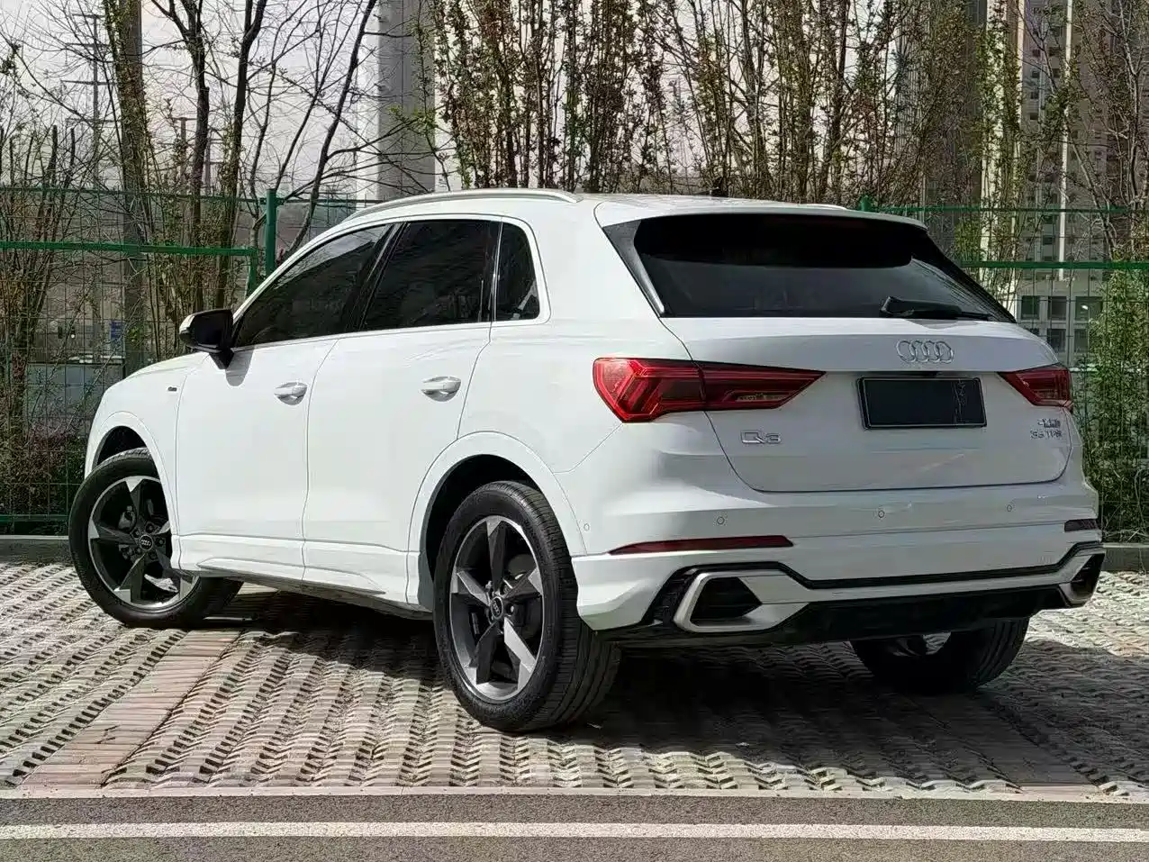 Audi Q3 2024 35 TFSI Fashion Sport фото 4