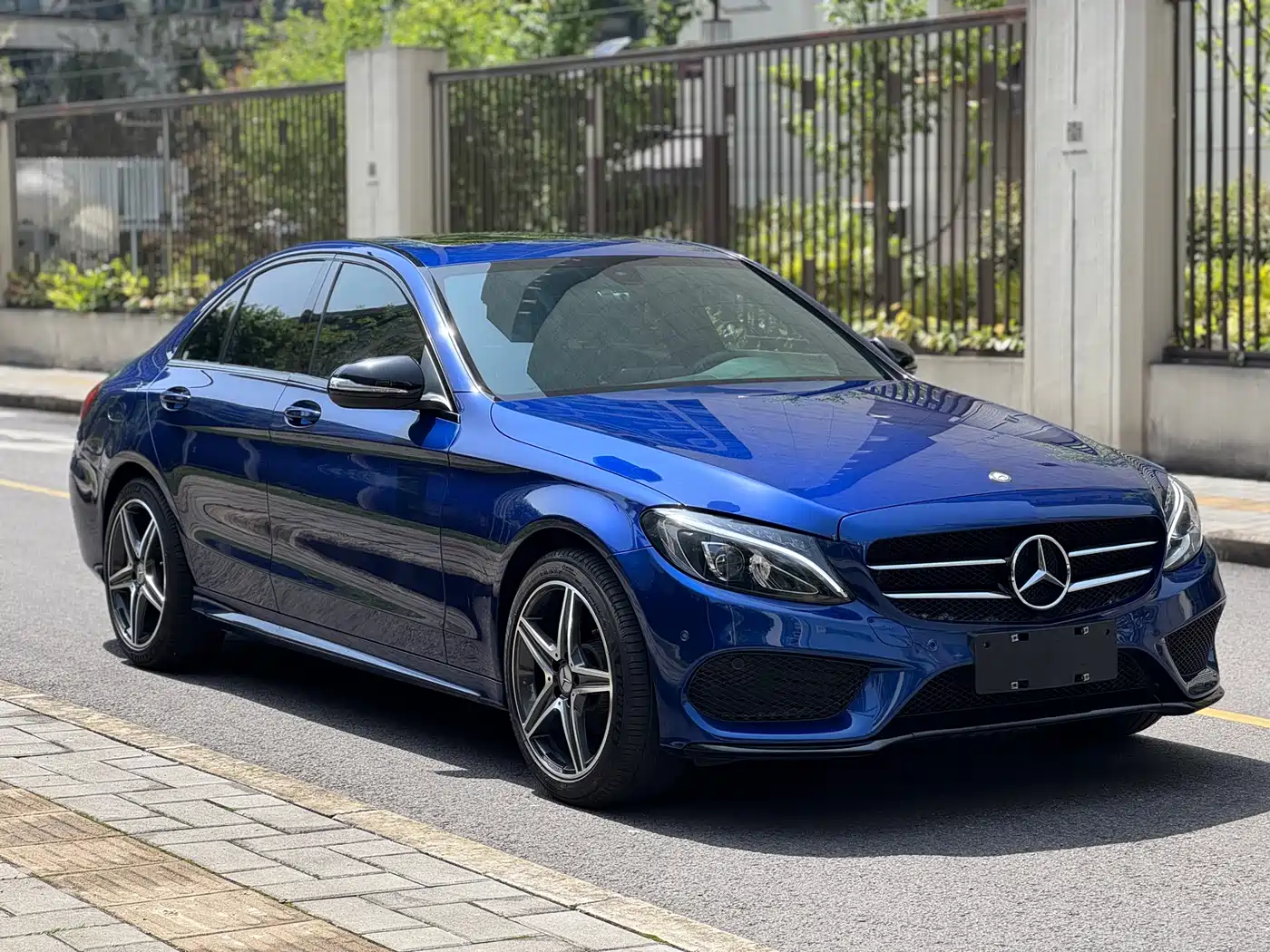 Mercedes-Benz C-Class 2017 Facelift C 200 Sport Edition фото 3