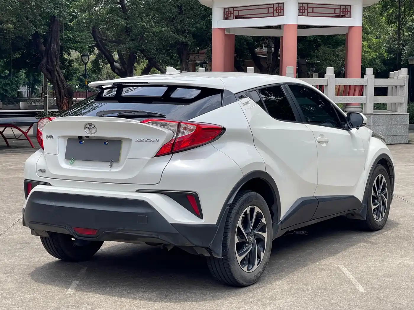 Фото 4 - Toyota IZOA
