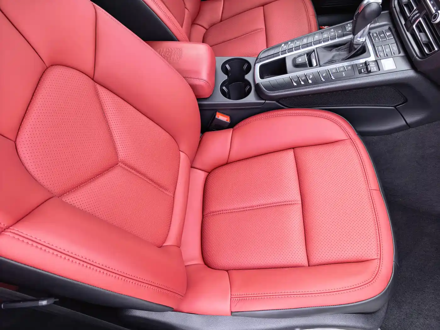 Porsche Macan 2018 Macan 2.0T фото 14