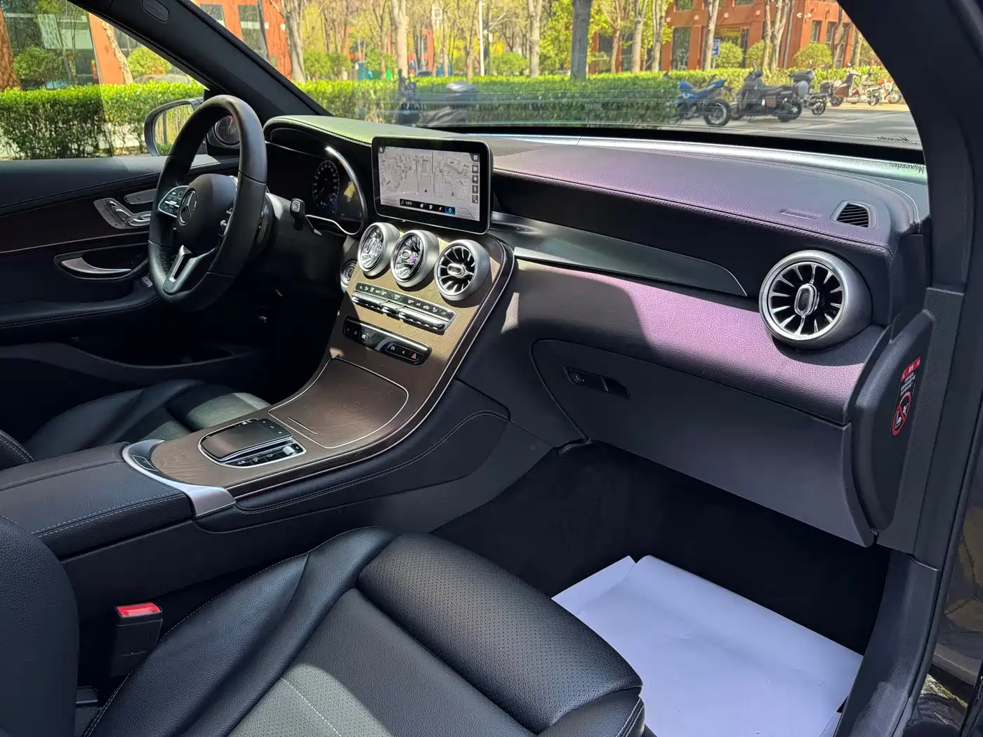Mercedes-Benz GLC 2020 Facelift GLC 300 L 4MATIC Dynamic фото 9