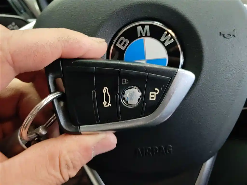 BMW X1 2018 sDrive18Li Premium Model фото 17