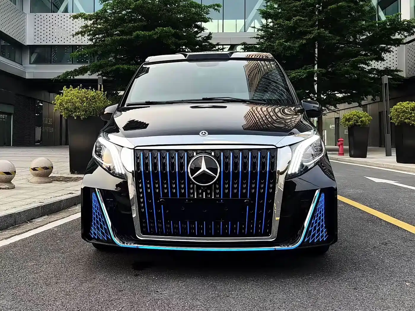 Mercedes-Benz Vito 2021 2.0T Business Edition 7-seater фото 2