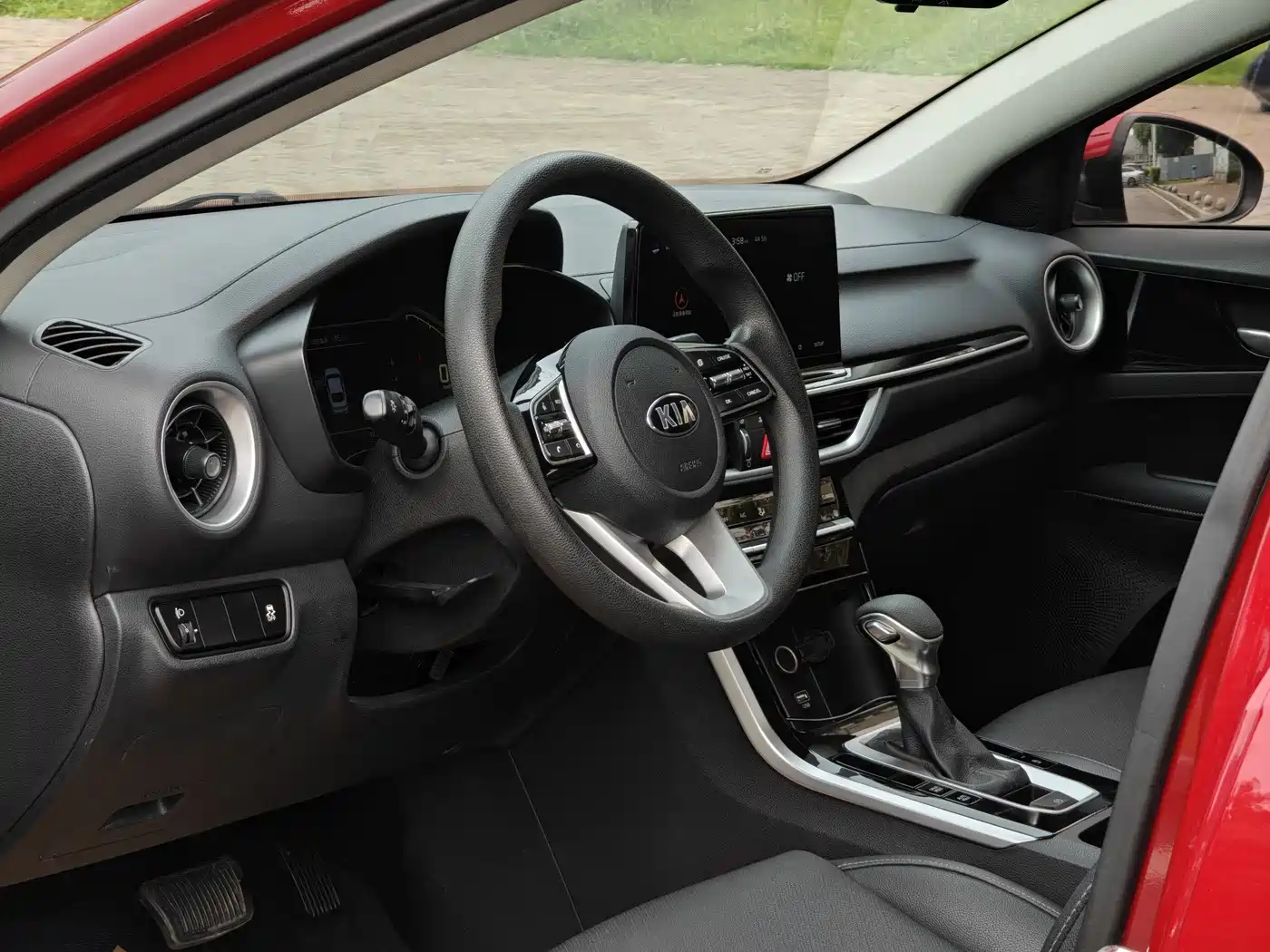 Kia K3 2019 1.5L CVT Smart Connect Edition фото 16