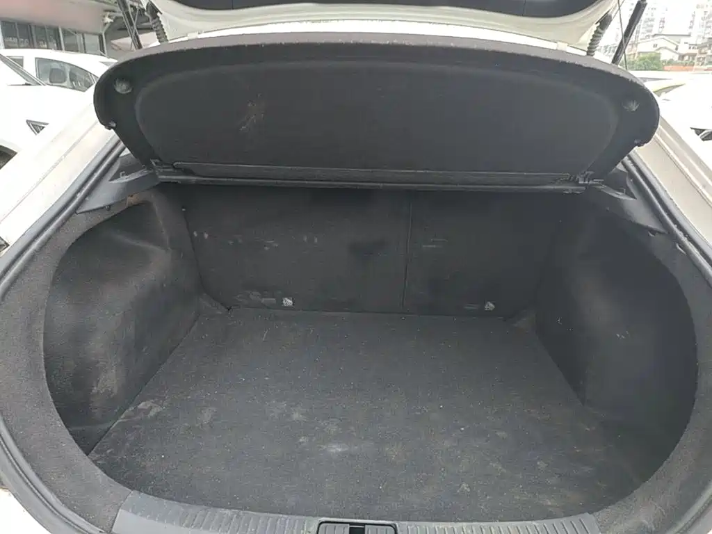 MG MG6 2018 2017 20T Automatic Luxury Smart Connect Version (China V)