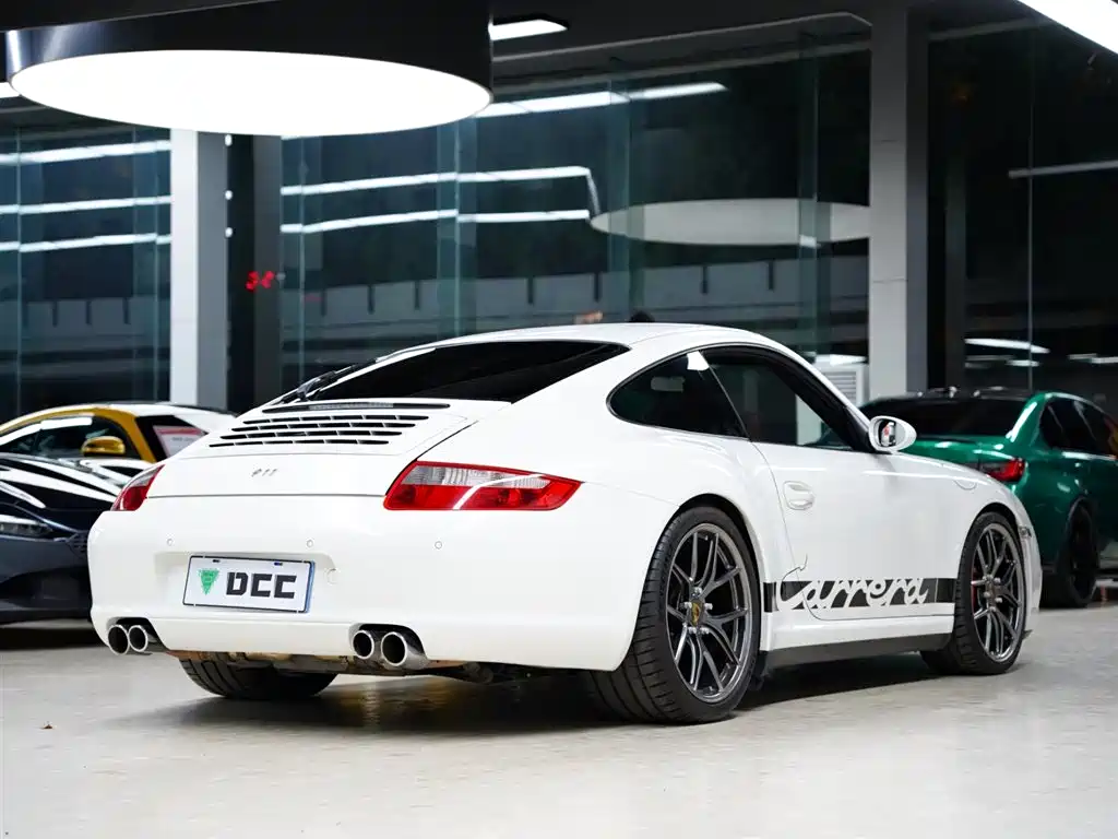 Photo 6 - Porsche 911