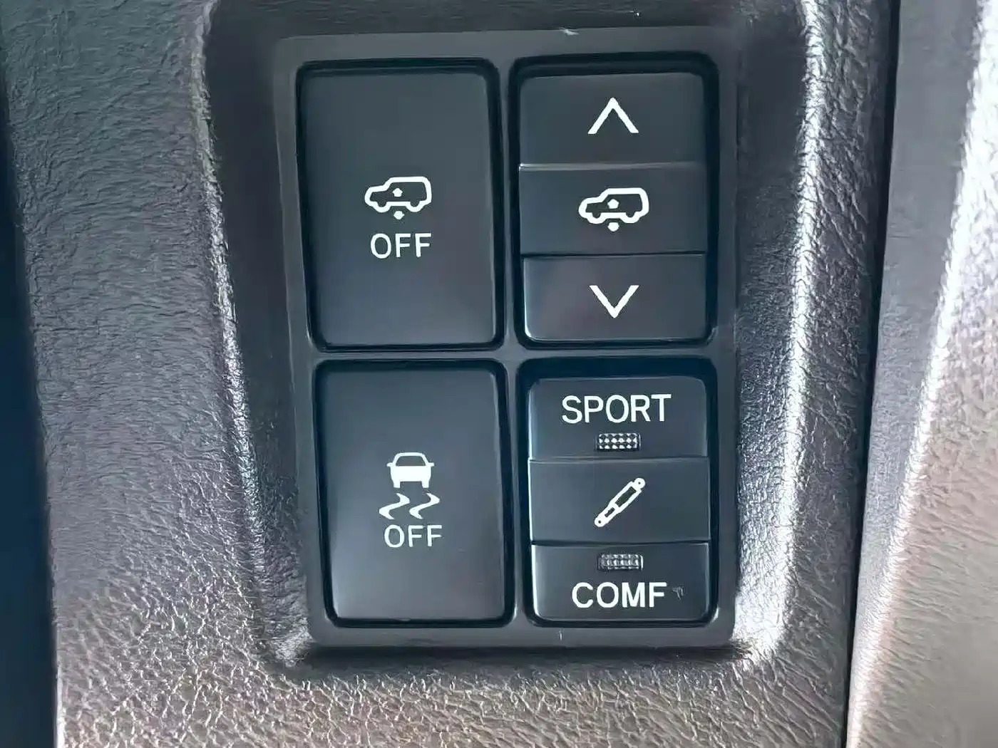 Toyota Prado 2010 4.0L Automatic VX фото 6