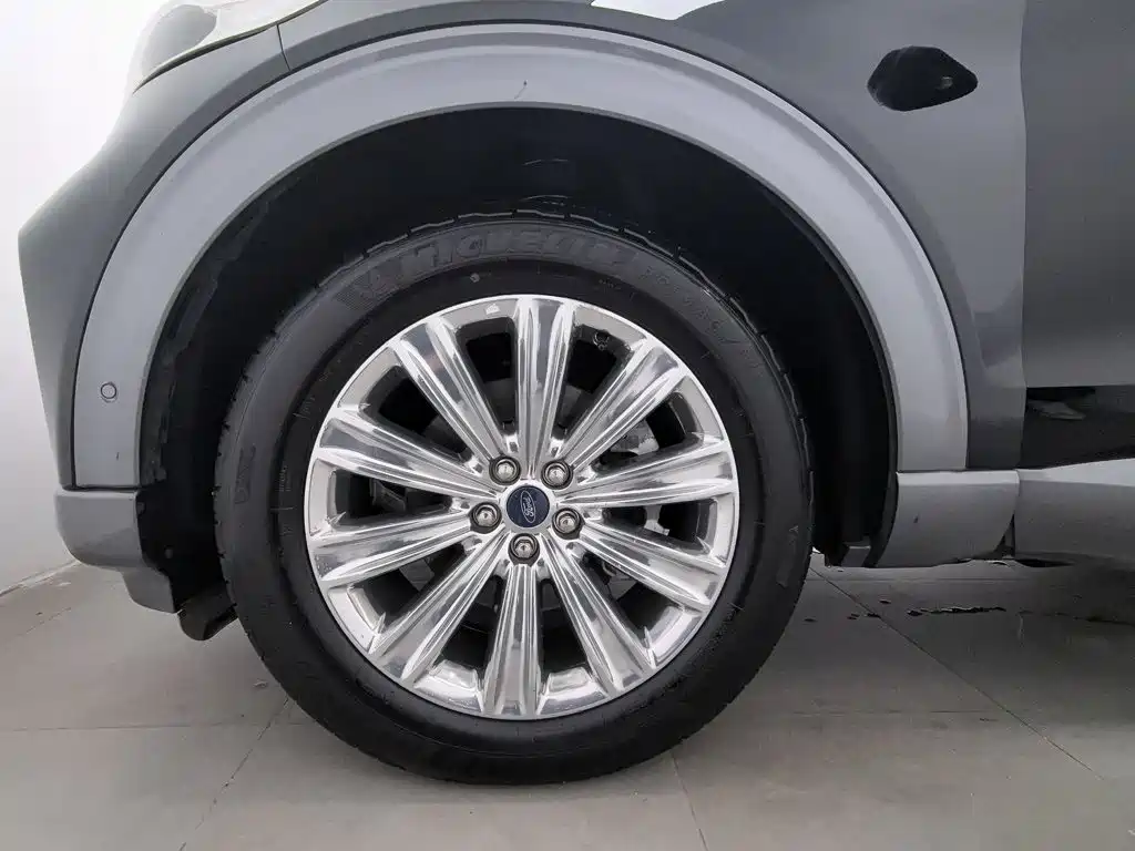 Ford Explorer 2021 2020 EcoBoost 285 AWD Titanium Edition 6-Seater