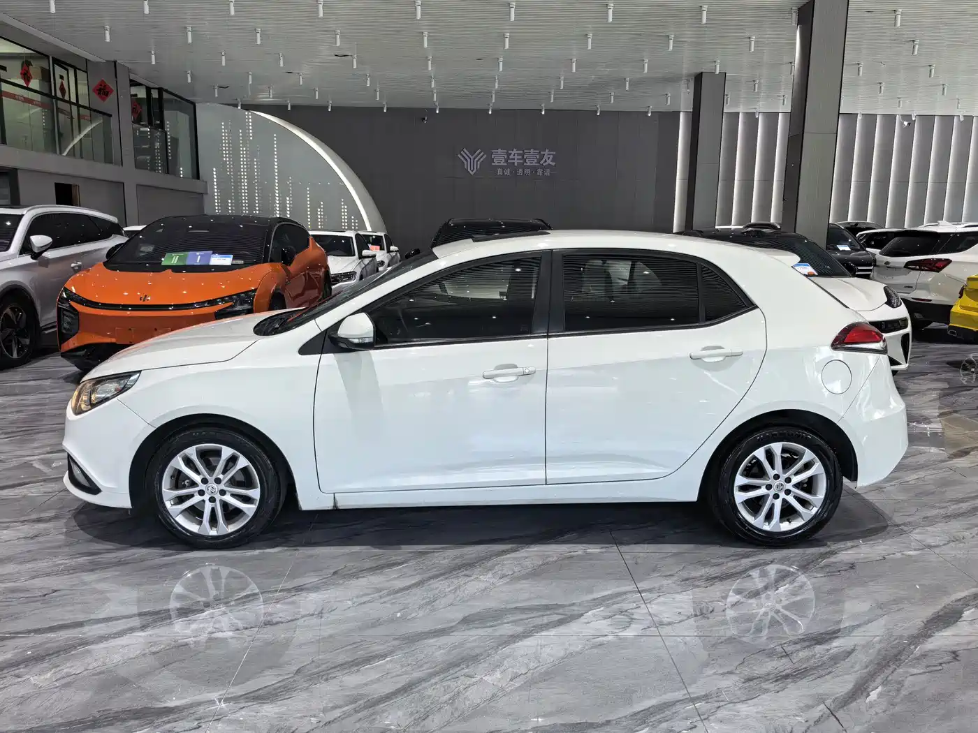 MG MG5 2013 2012 1.5L Automatic Luxury Edition