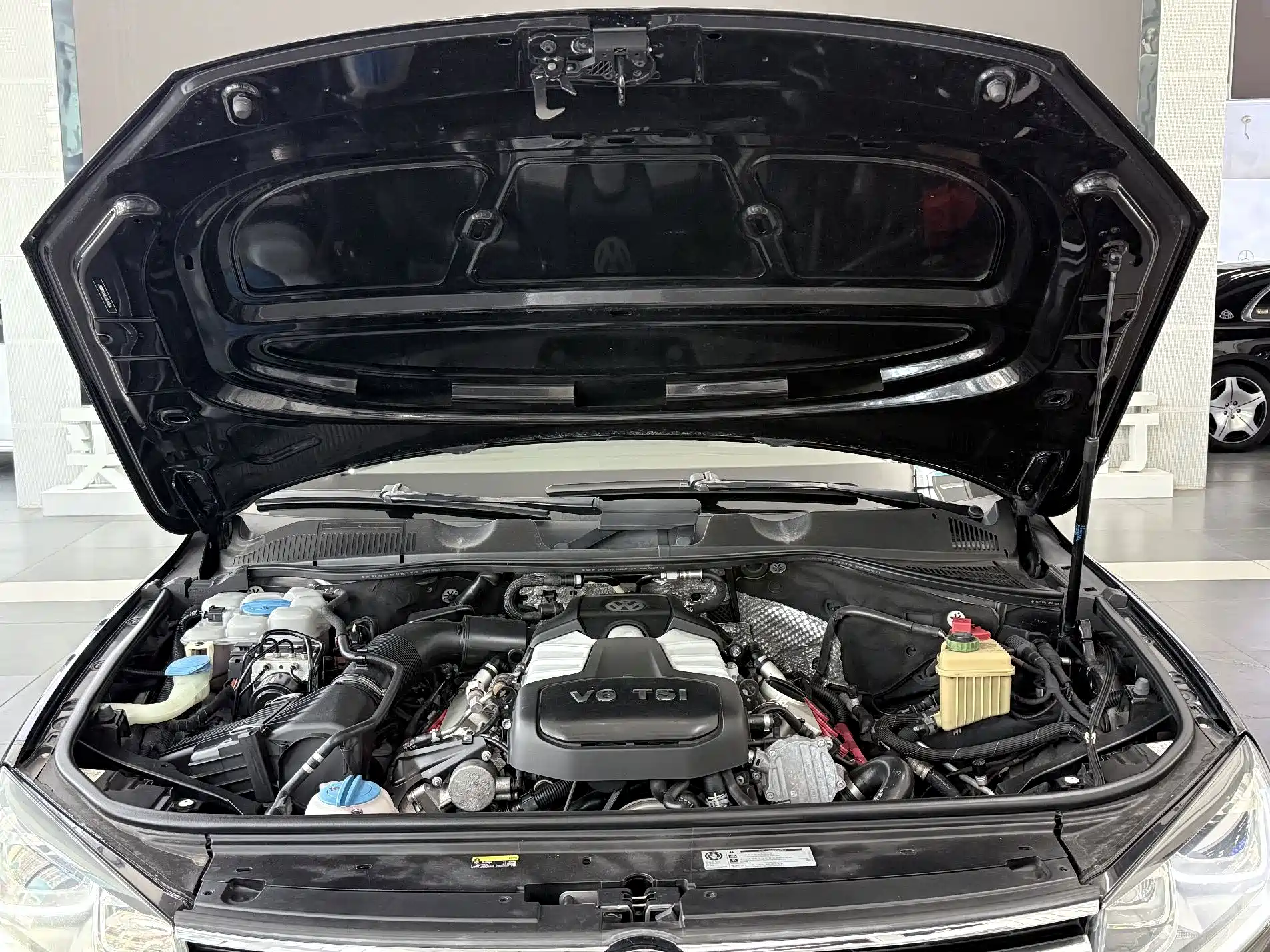 Фото 24 - Volkswagen Touareg