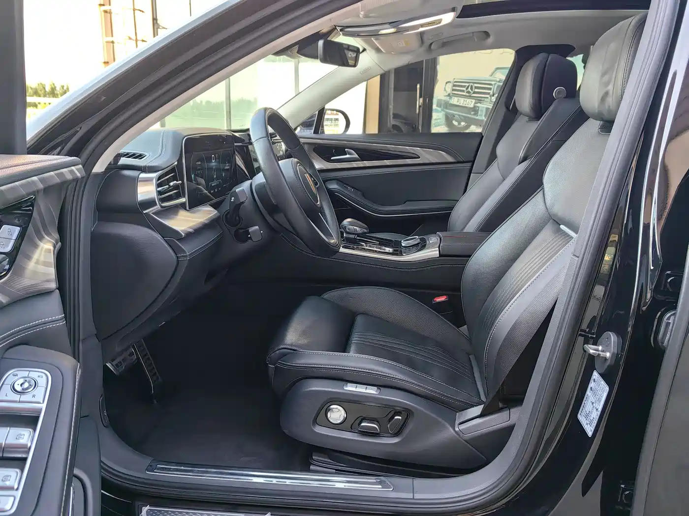 Hongqi H9 2020 2.0T Smart Connection Qi Xiang Edition фото 4