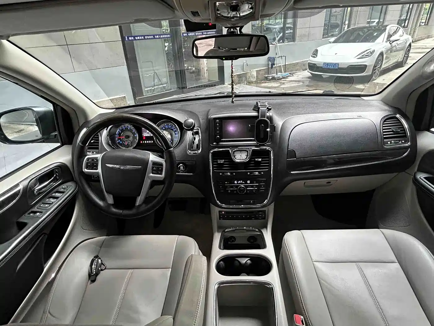 Chrysler Pacifica 2013 2013 3.6L Luxury Edition