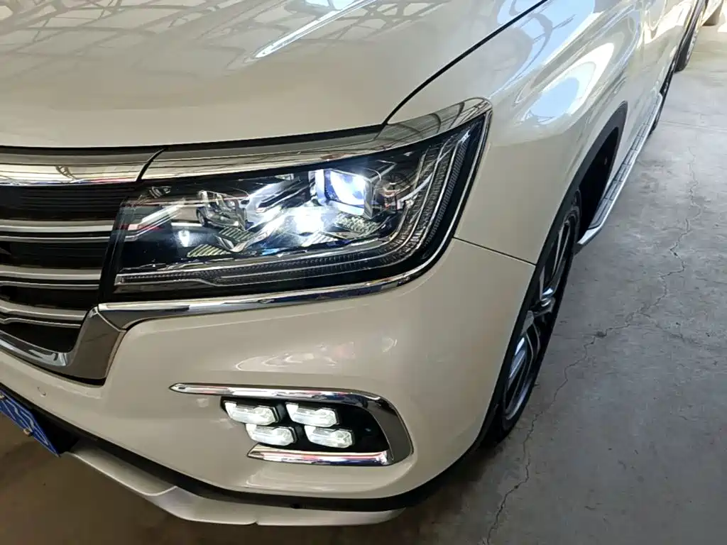 Roewe RX8 2019 2018 30T Intelligent Internet 4WD Supreme Edition