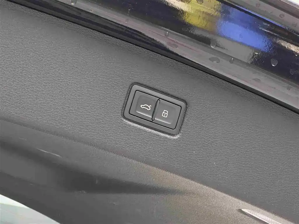 Audi Q7 2023 45 TFSI quattro S line Sport фото 17