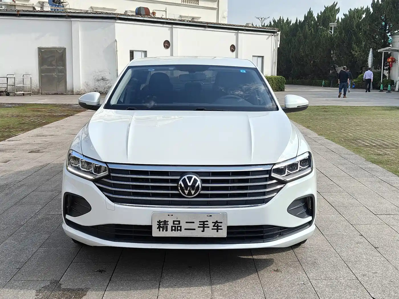 Volkswagen Lavida 2024 Model 1.5L Automatic Delight Edition фото 2