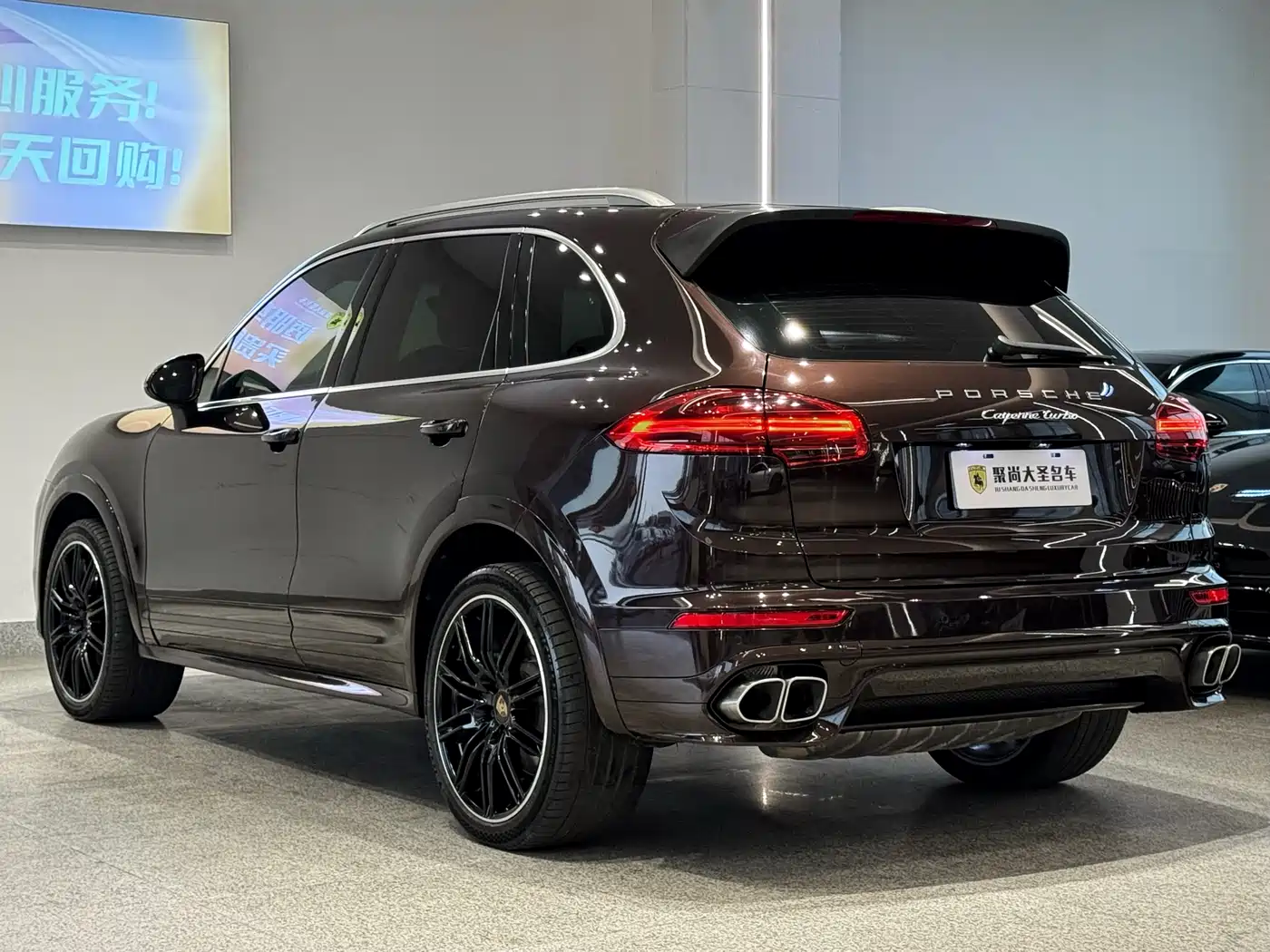 Porsche Cayenne 2015 Cayenne Turbo 4.8T фото 9