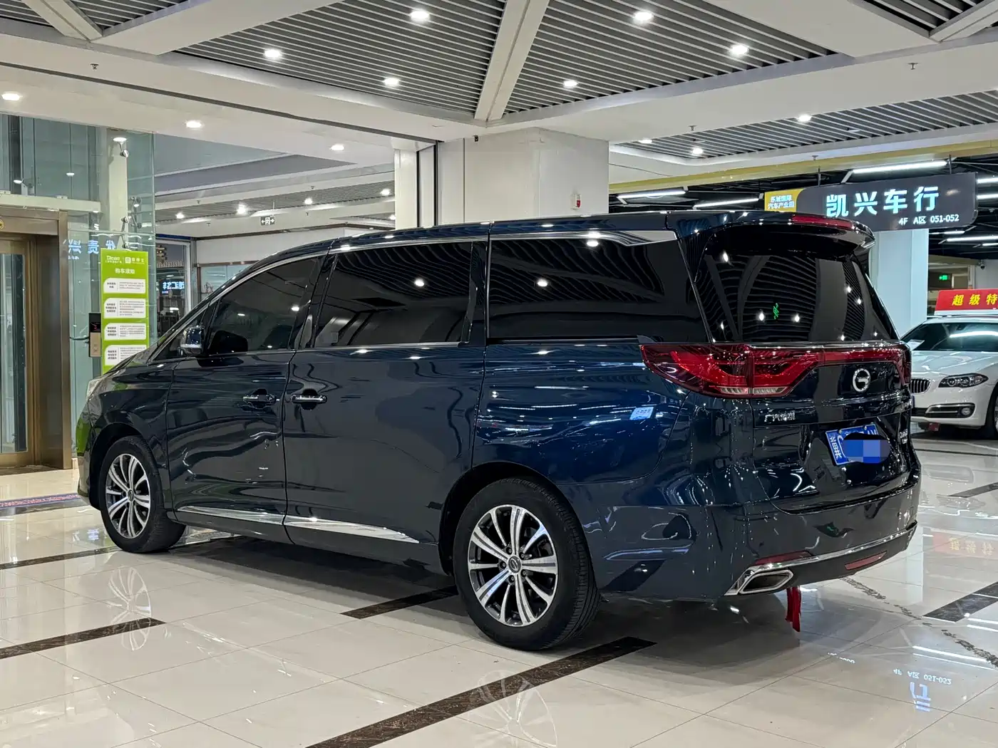 GAC Trumpchi Trumpchi M8 2018 320T Premium Edition фото 9
