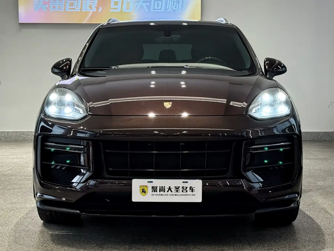Porsche Cayenne 2015 Cayenne Turbo 4.8T фото 2