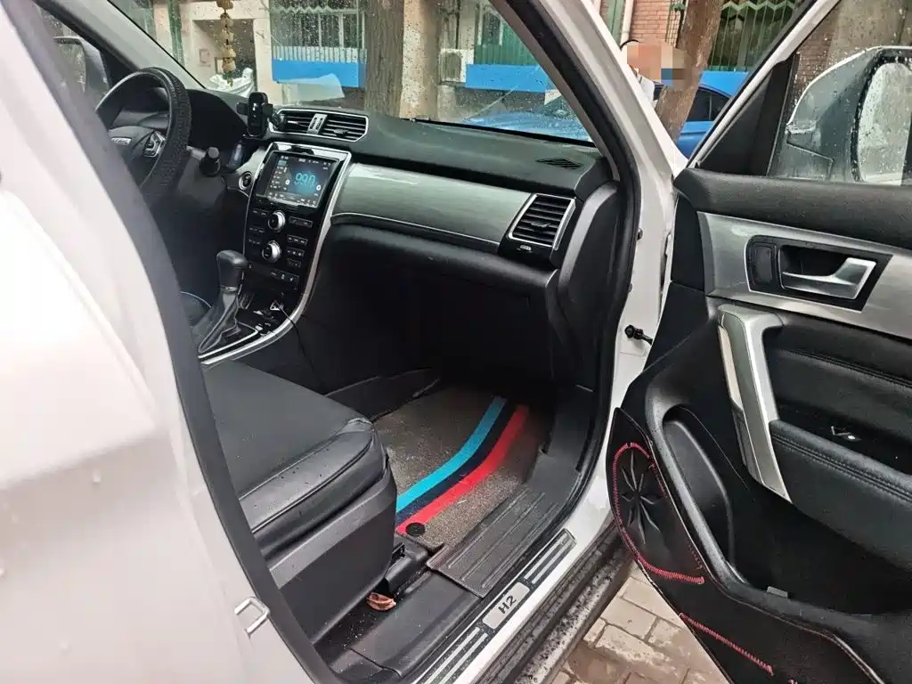 Фото 20 - Haval H2