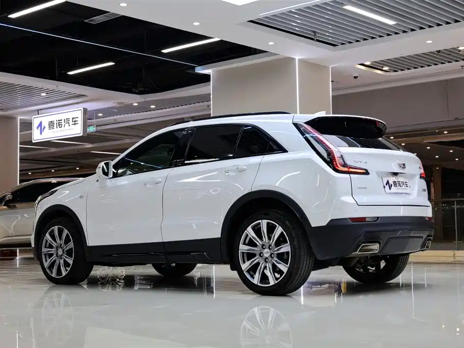 Фото 5 - Cadillac XT4