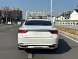 Фото 5 - Geely Borui