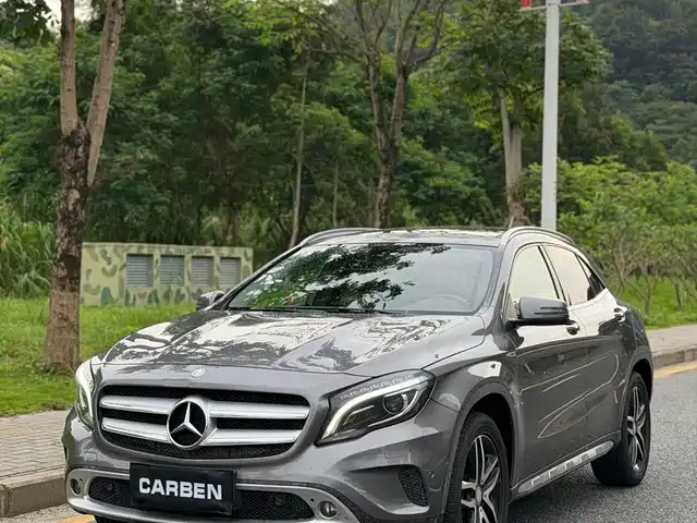 Mercedes-Benz Mercedes-Benz GLA 2016 GLA 220 4MATIC Fashion