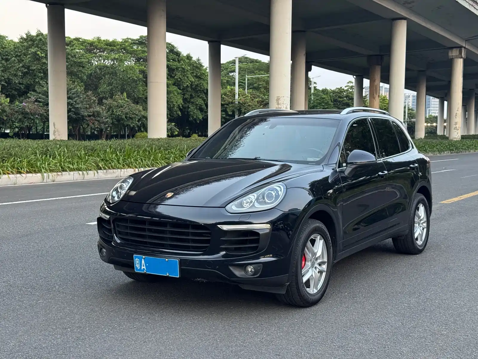Фото 1 - Porsche Cayenne