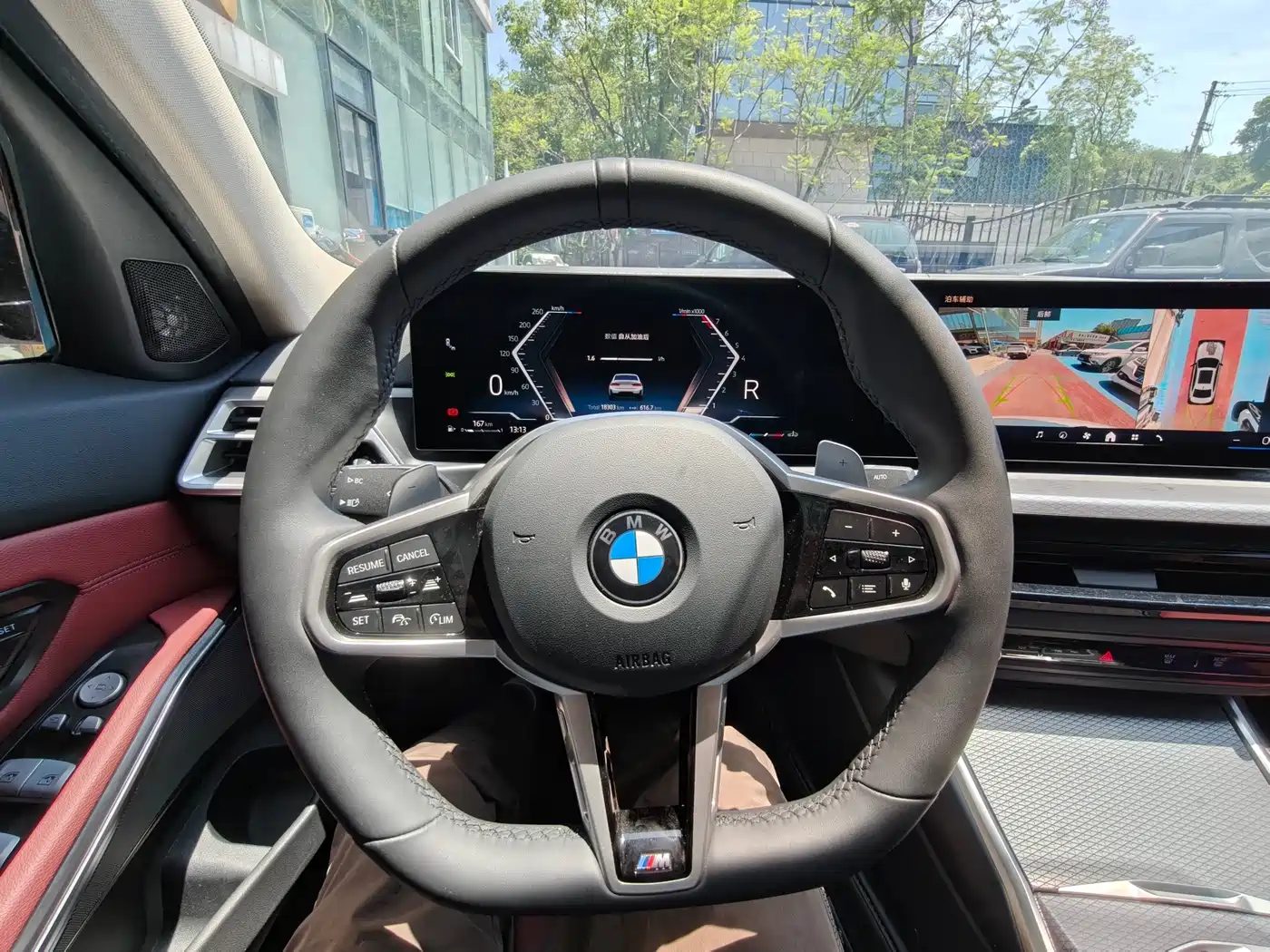 BMW 3 Series 2025 330Li M Sport Night Edition фото 9