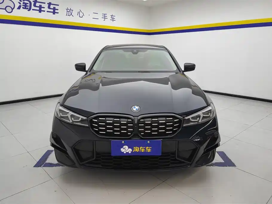 BMW 3 Series 2023 325Li M Sport Black Night Package фото 2