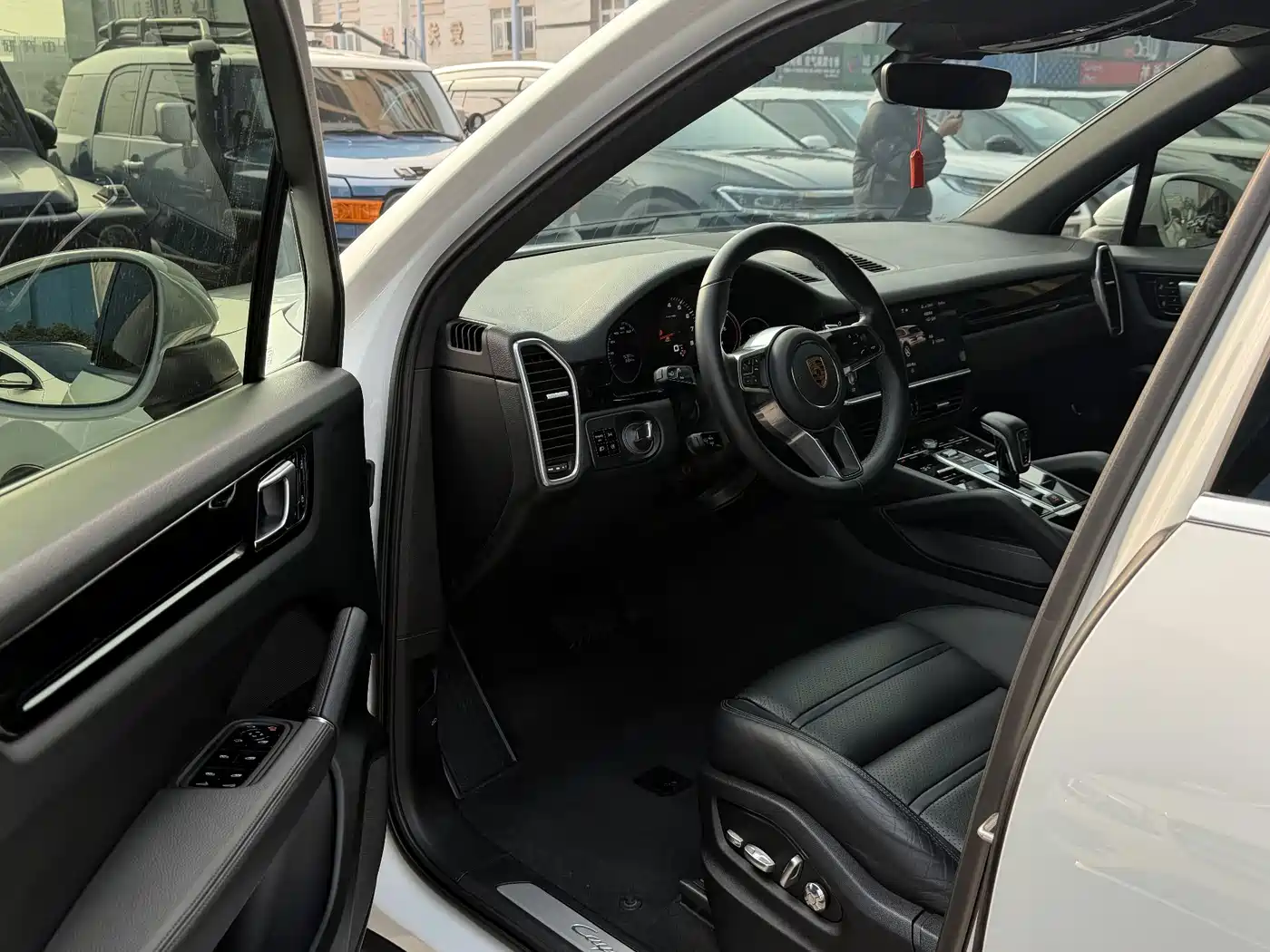 Porsche Cayenne 2019 Cayenne 3.0T фото 8