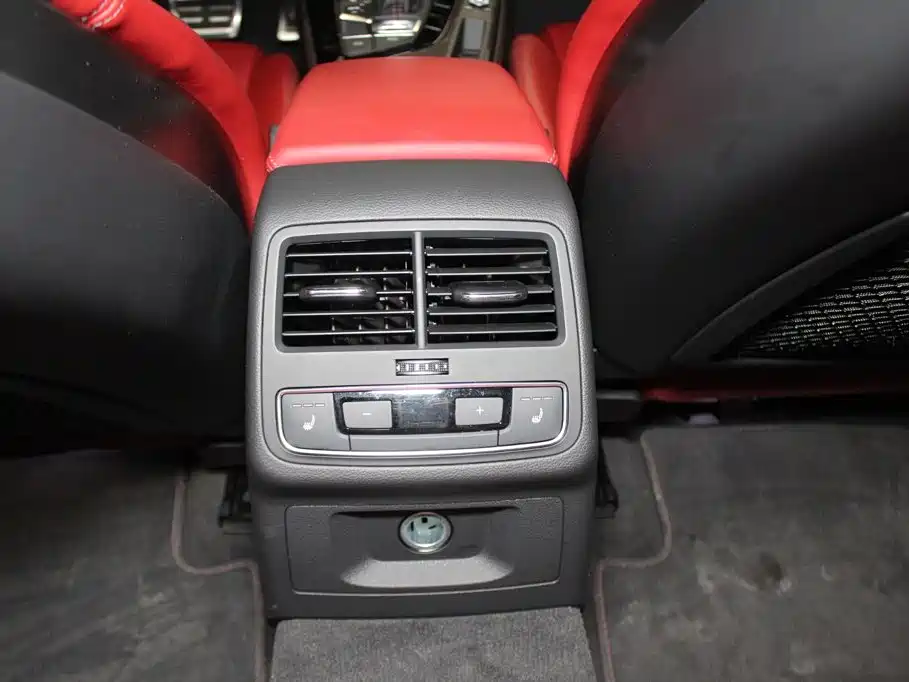 Photo 10 - Audi S4
