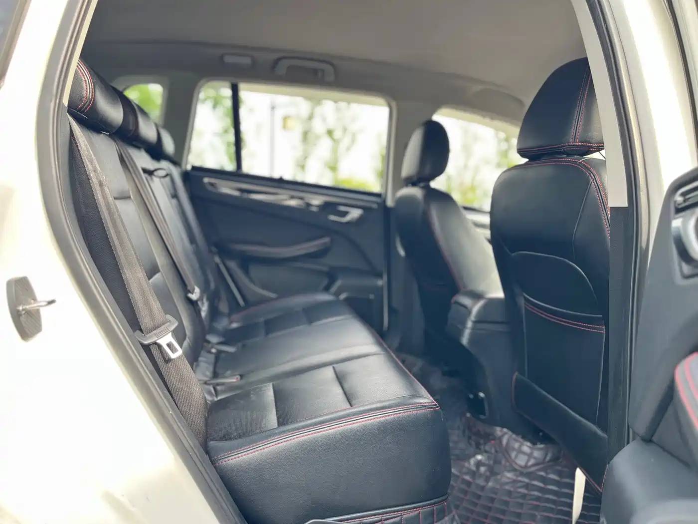 Zotye Damai X5 2015 2015 1.5T Manual Luxury (China IV)
