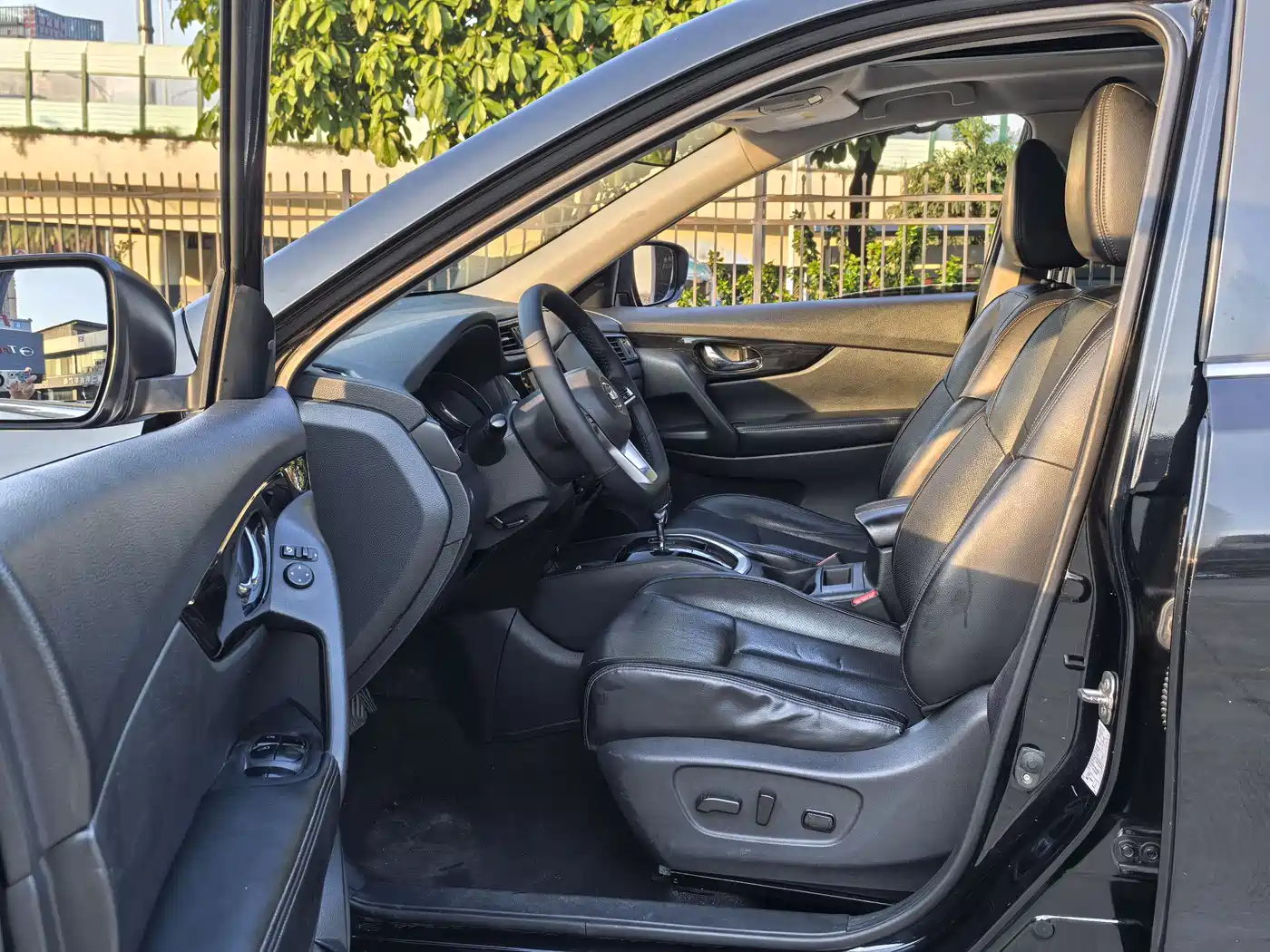 Nissan X-Trail 2020 2.0L XL ITS CVT 2WD Smart Connect Comfort Edition фото 8