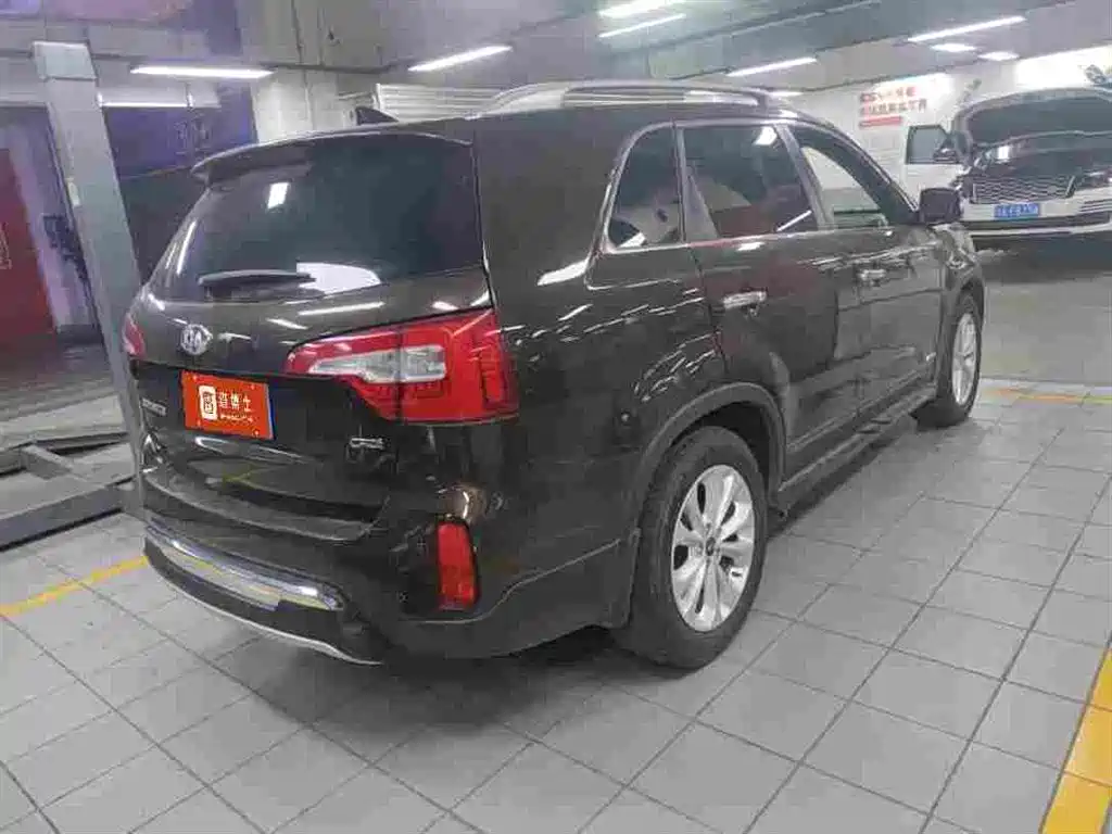Kia Sorento 2013 2.2T 7-seat Diesel Luxury Edition фото 2