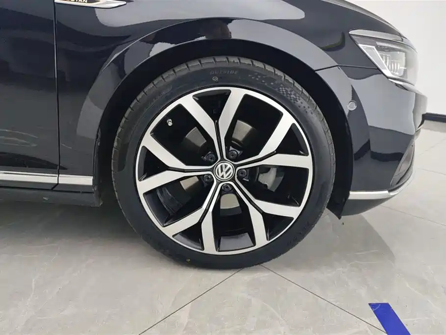 Volkswagen Magotan 2020 380TSI DSG Luxury фото 6