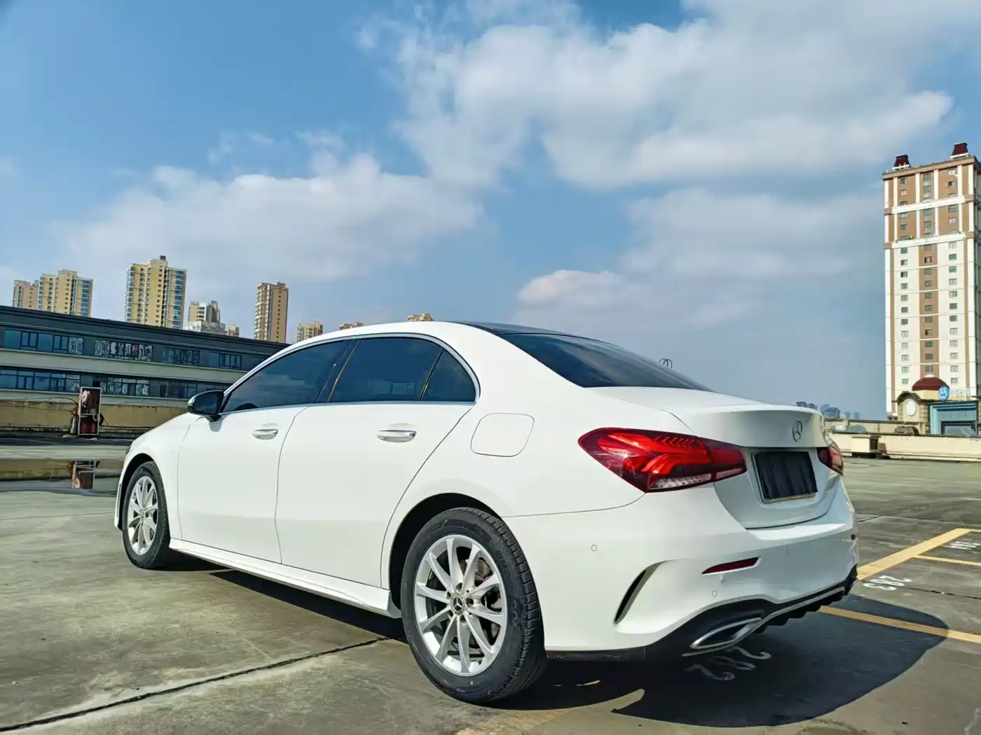 Mercedes-Benz A-Class 2021 A 200 L Sport Sedan Fashion Edition фото 7