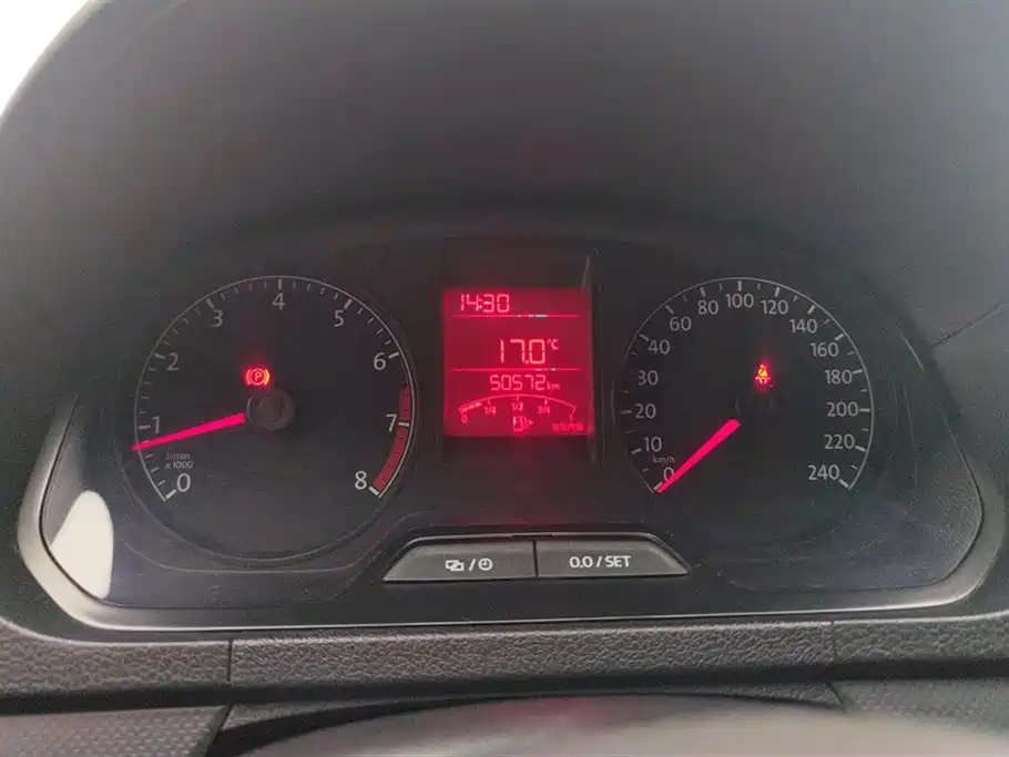Volkswagen Jetta 2015 Value Edition 1.6L Manual Fashion фото 14